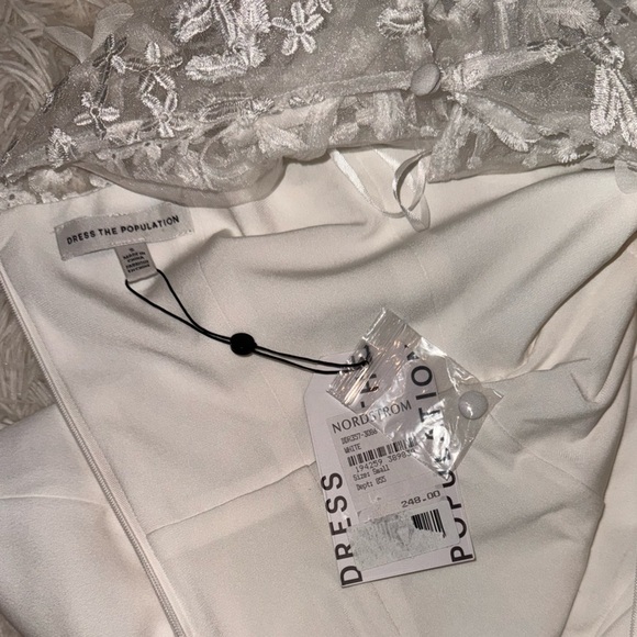 NWOT Dress the Population Mila 3d floral Long Sleeve Minidress White S - Picture 7 of 9